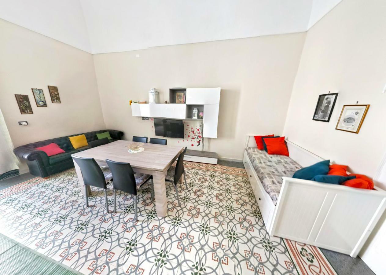 Appartamento Manfredi มันเฟรโดเนีย ภายนอก รูปภาพ