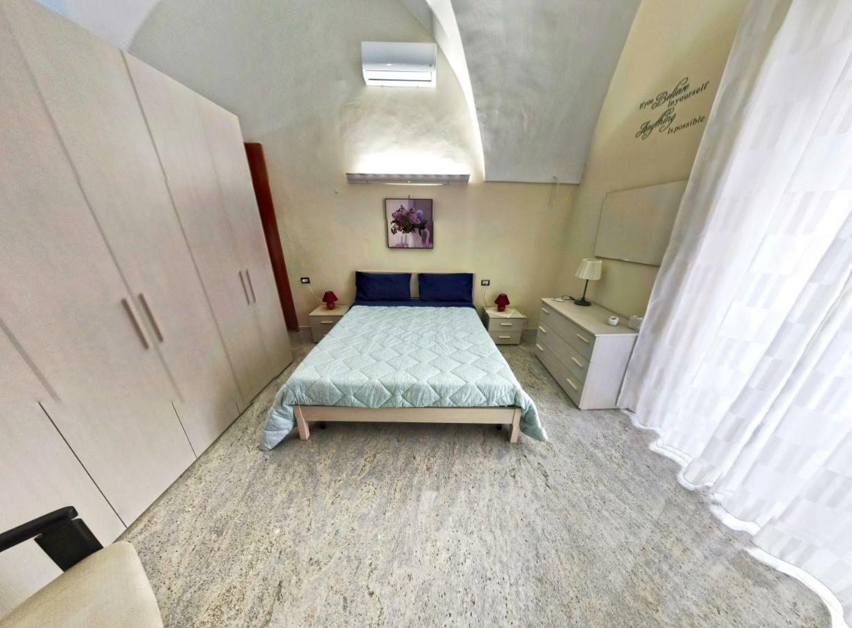 Appartamento Manfredi มันเฟรโดเนีย ภายนอก รูปภาพ